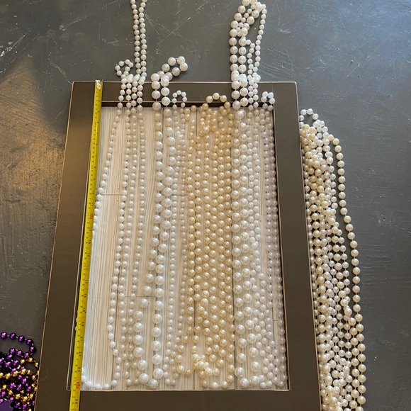 Mardi Gras Party Supplies - Picture 9 of 9